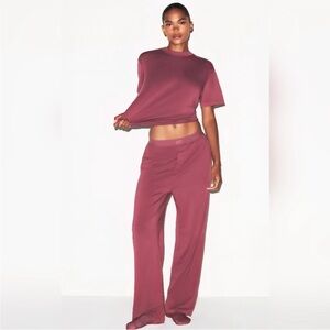 Skims Boyfriend Loose Pant in Beet, Size Medium NWT